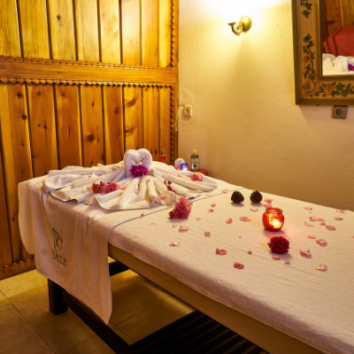 hotel-massage-1-1-1-1-1-1-1-1-1-1-1-1-1.jpg